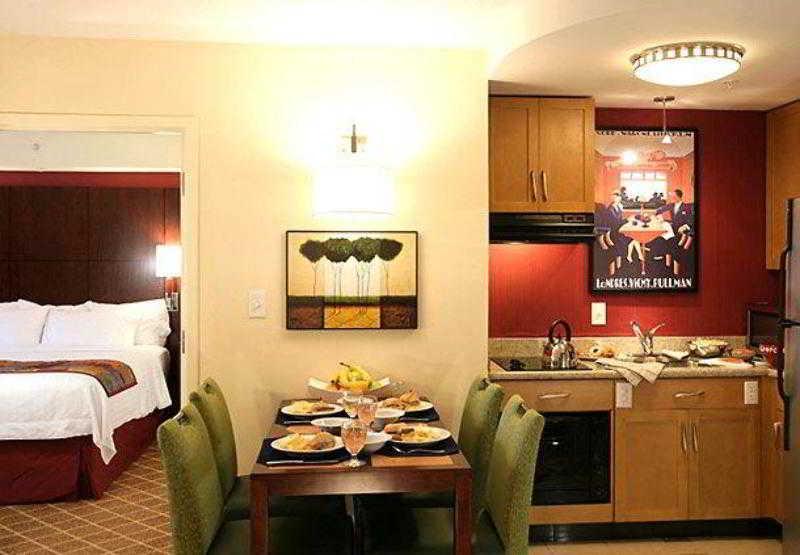 Residence Inn By Marriott Moncton Room photo